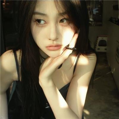 屏保里的女人是谁